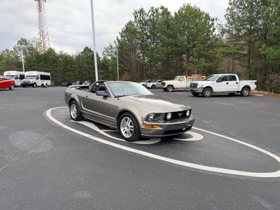 2005 Ford Mustang GT Premium
