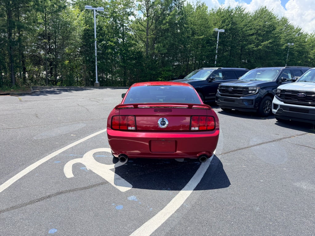 2006 Ford Mustang GT Deluxe