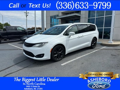 2020 Chrysler Pacifica Touring L