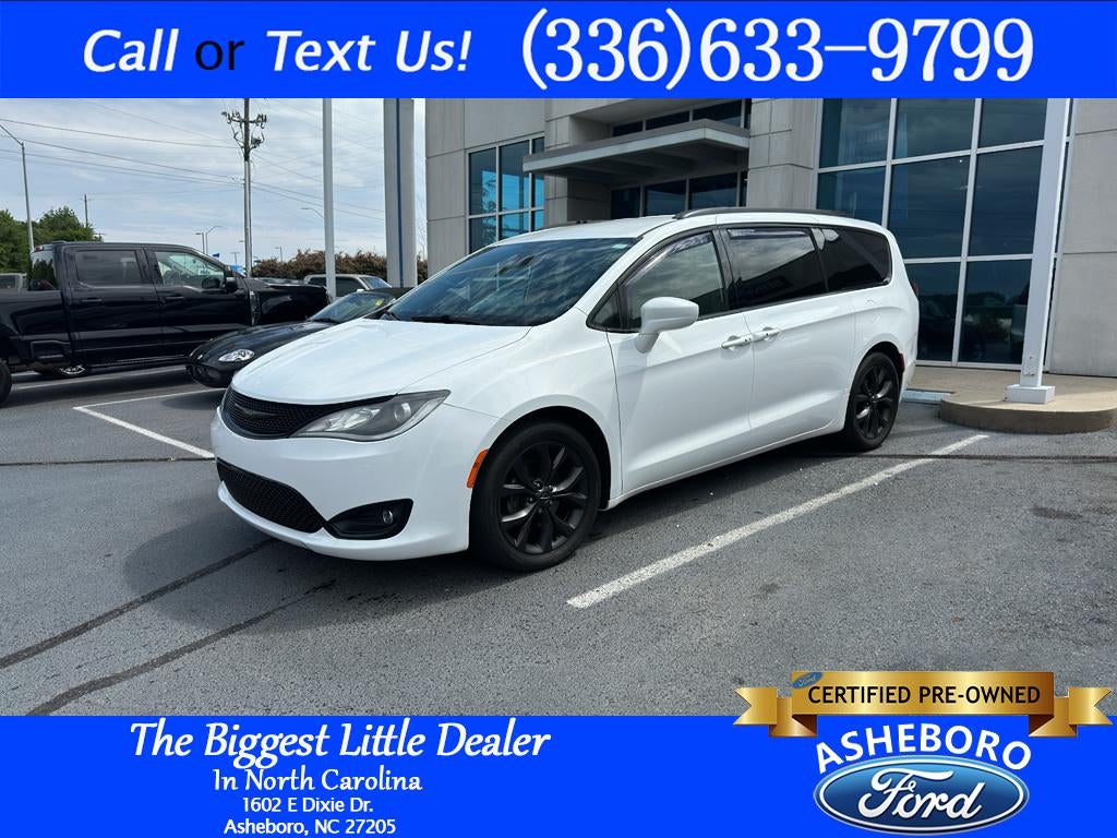 2020 Chrysler Pacifica Touring L