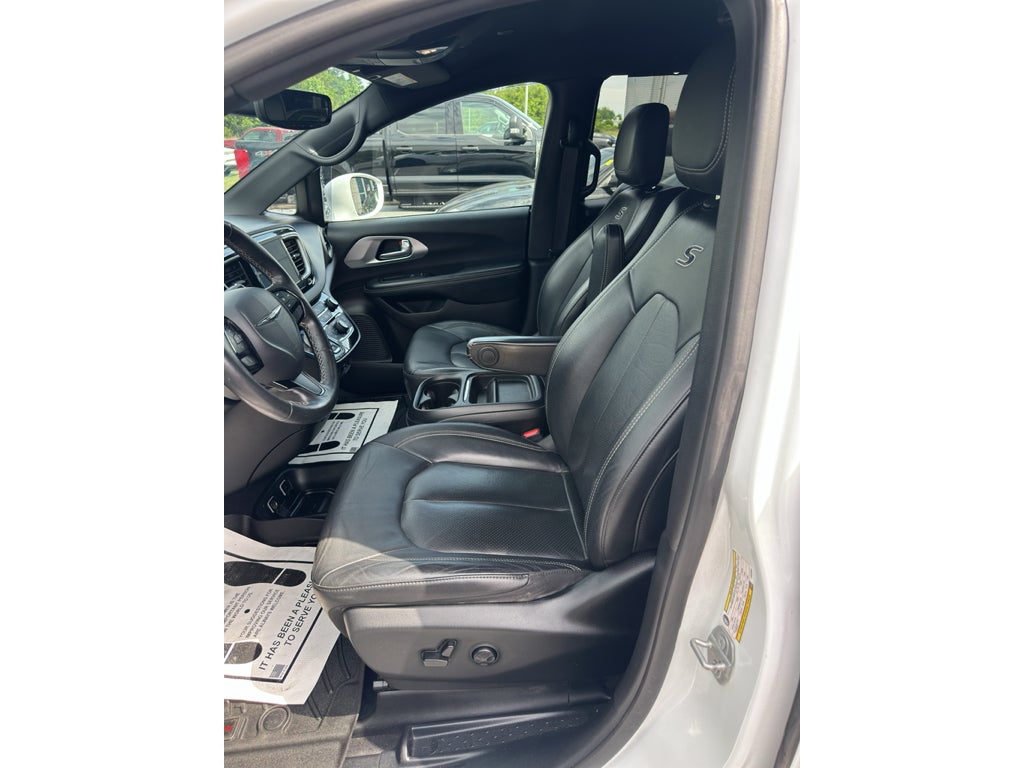 2020 Chrysler Pacifica Touring L
