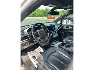 2020 Chrysler Pacifica Touring L