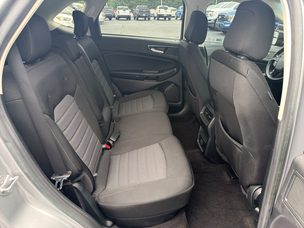 2020 Ford Edge SE