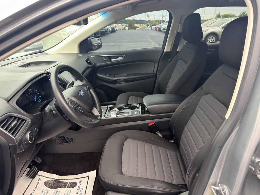 2020 Ford Edge SE
