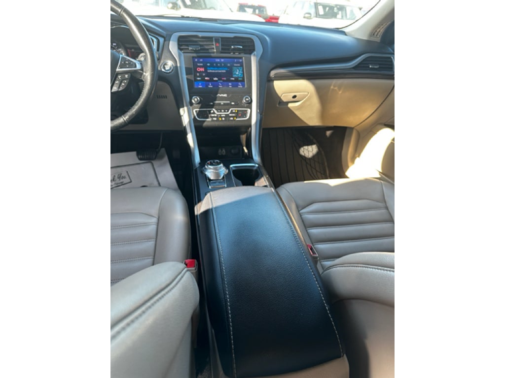 2020 Ford Fusion SEL