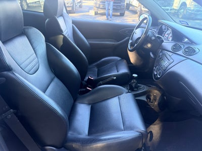 2004 Ford Focus SVT