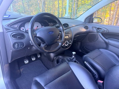 2004 Ford Focus SVT