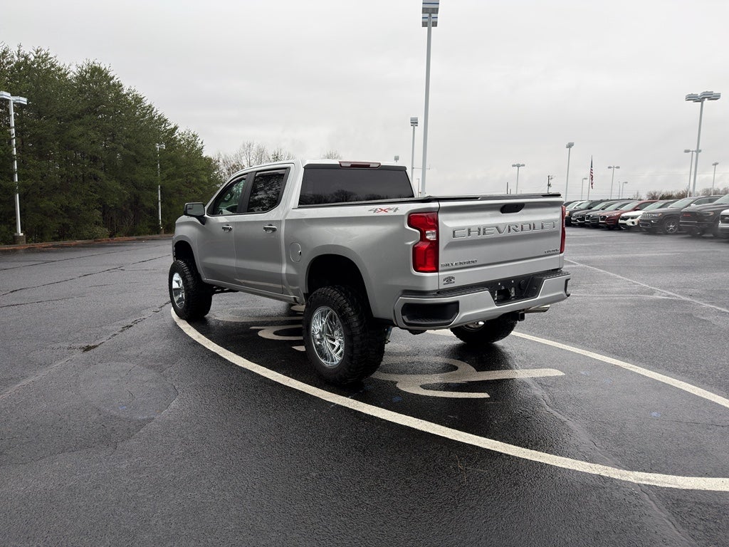 2020 Chevrolet Silverado Custom