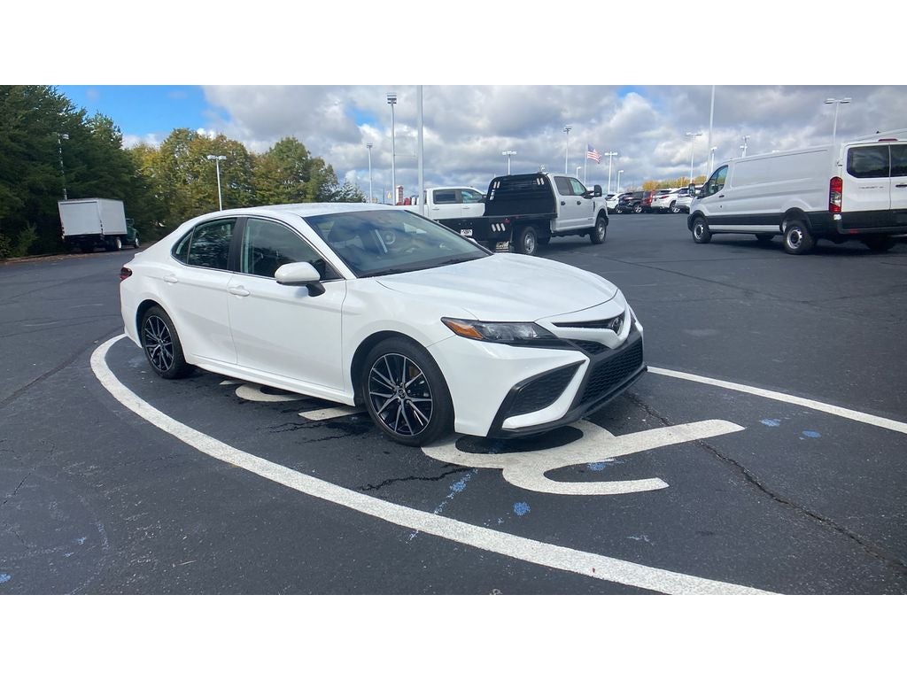 2021 Toyota Camry SE