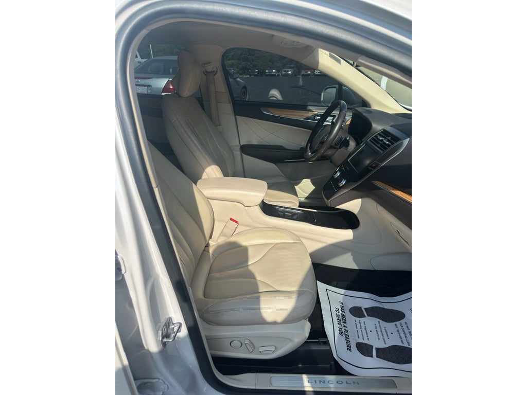 2015 Lincoln MKC Base