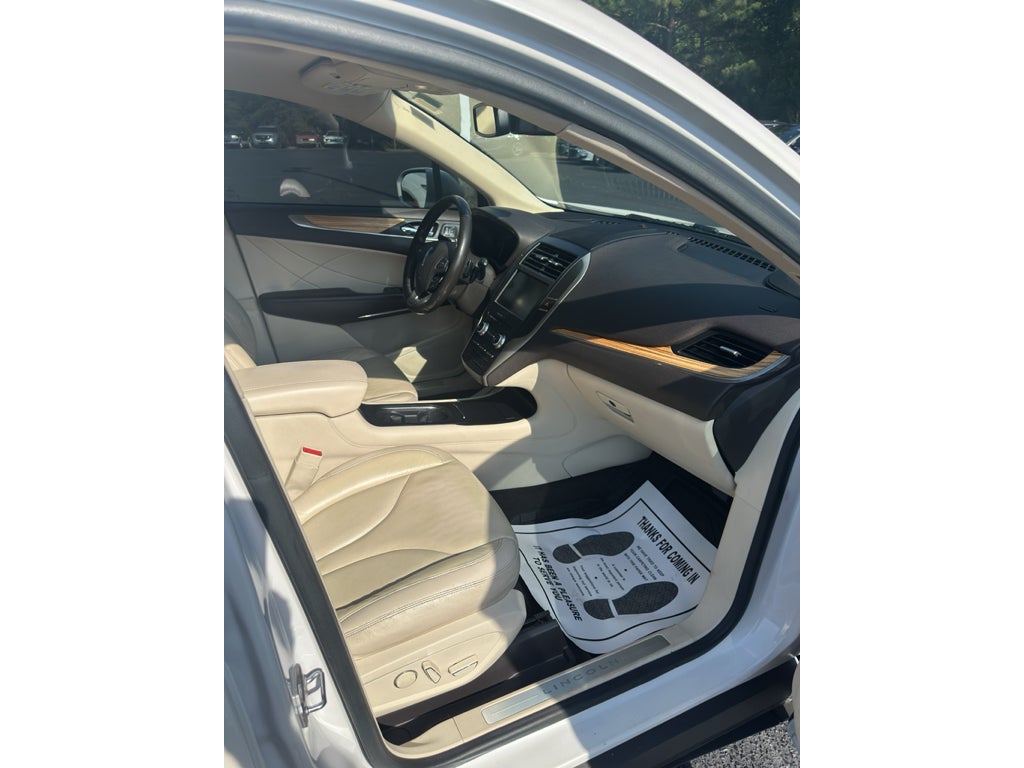 2015 Lincoln MKC Base