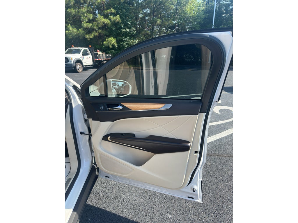 2015 Lincoln MKC Base