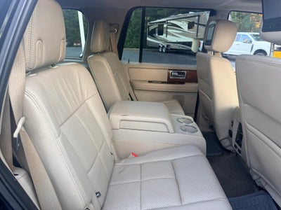 2011 Lincoln Navigator Base