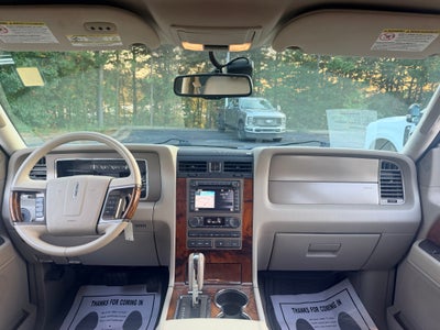 2011 Lincoln Navigator Base