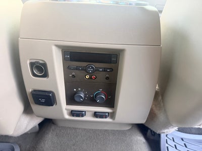 2011 Lincoln Navigator Base