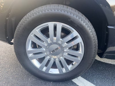 2011 Lincoln Navigator Base
