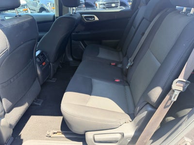 2017 Nissan Pathfinder S