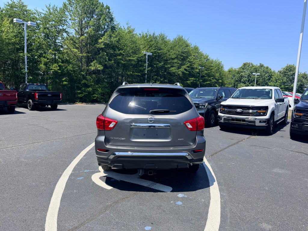2017 Nissan Pathfinder S