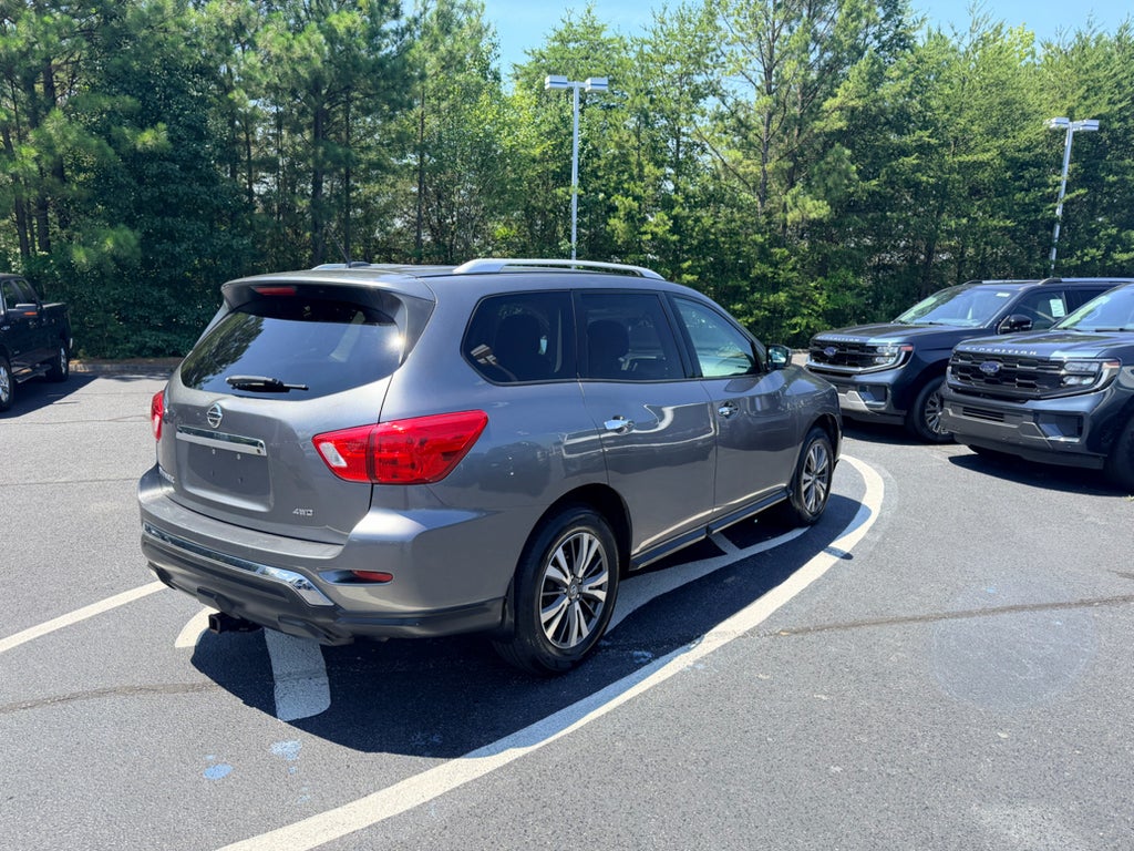2017 Nissan Pathfinder S