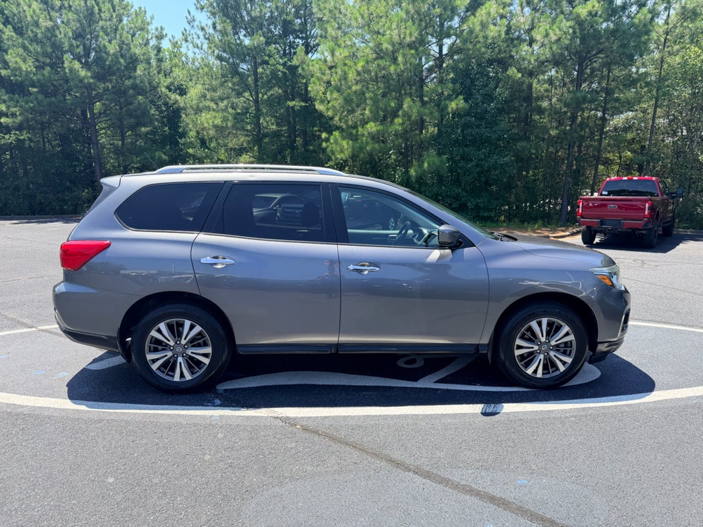 2017 Nissan Pathfinder S