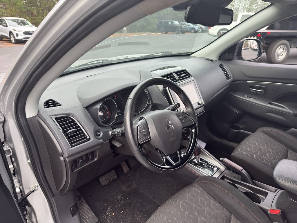 2023 Mitsubishi Outlander Sport ES