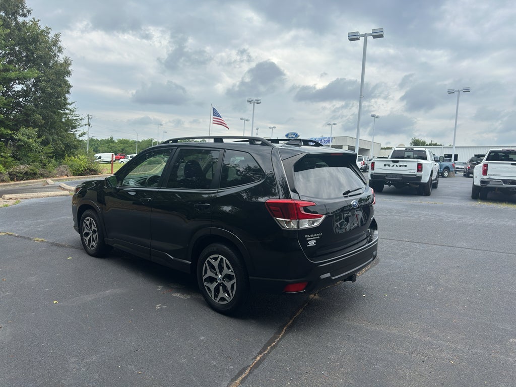 2024 Subaru Forester Premium