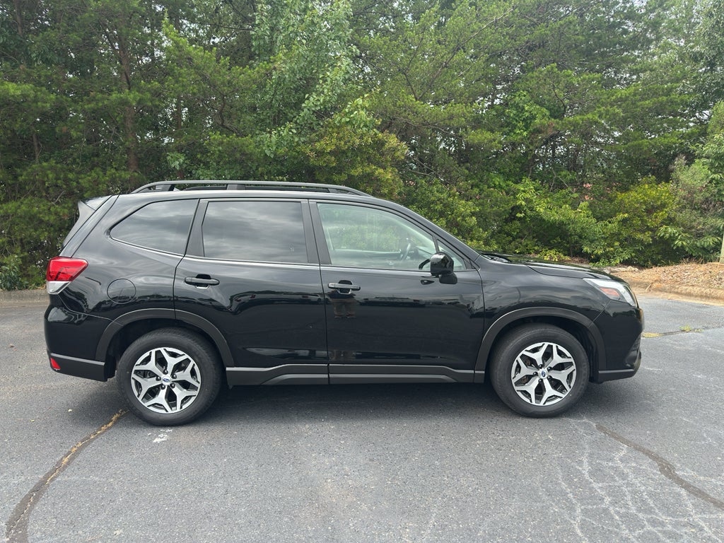 2024 Subaru Forester Premium