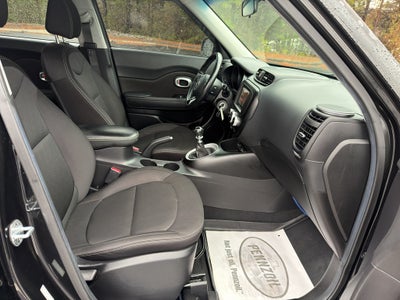 2017 Kia Soul Base