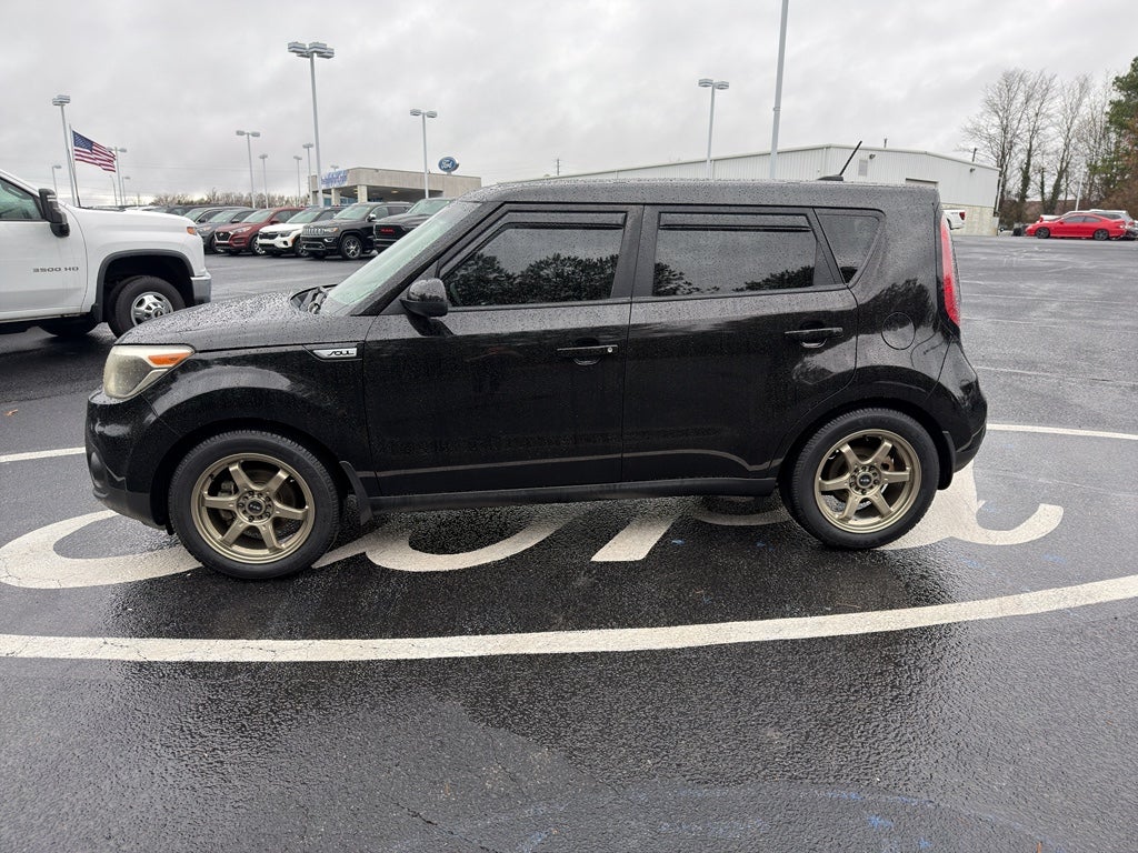 2017 Kia Soul Base