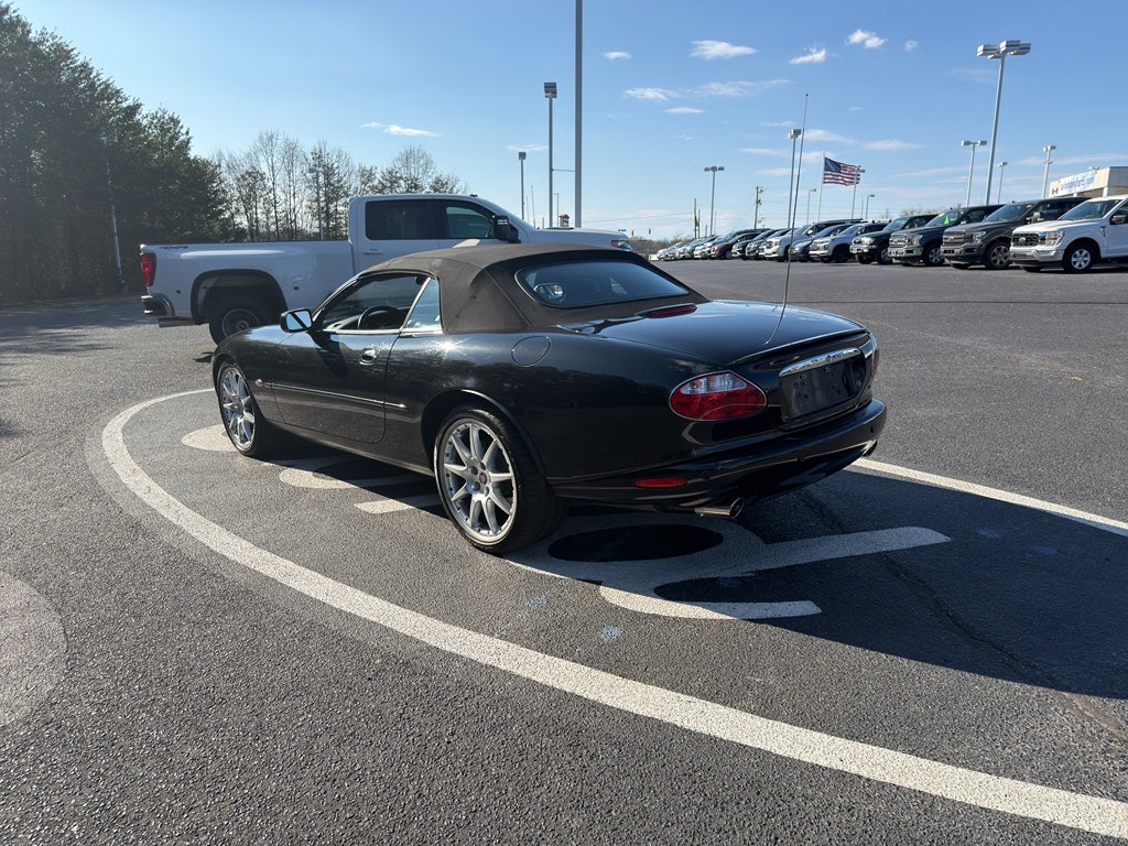 2002 Jaguar XKR Base