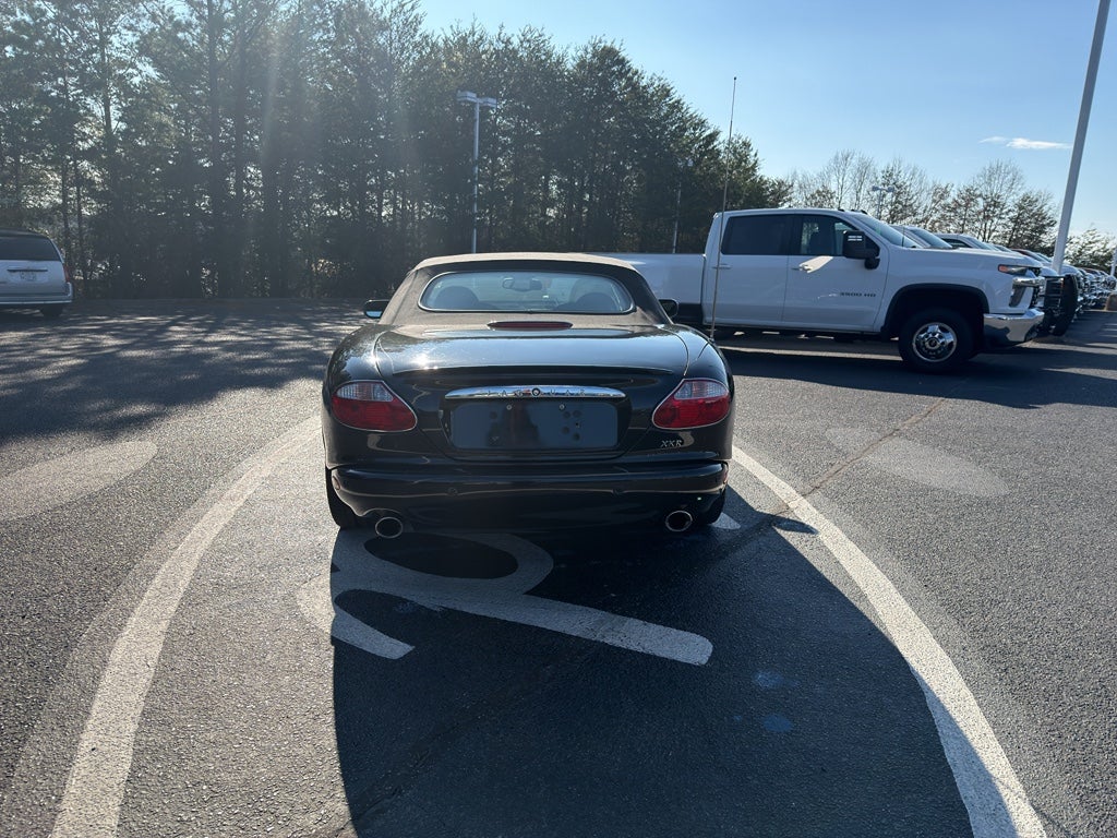 2002 Jaguar XKR Base