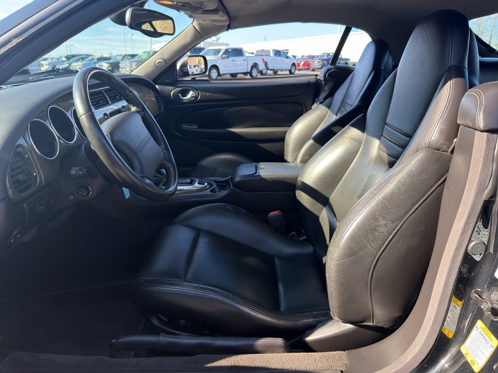 2002 Jaguar XKR Base