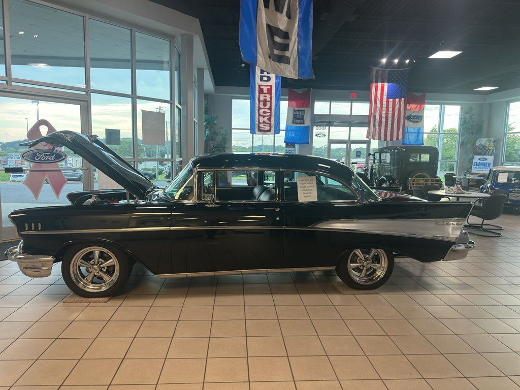 1957 Chevrolet BEL-AIR Base