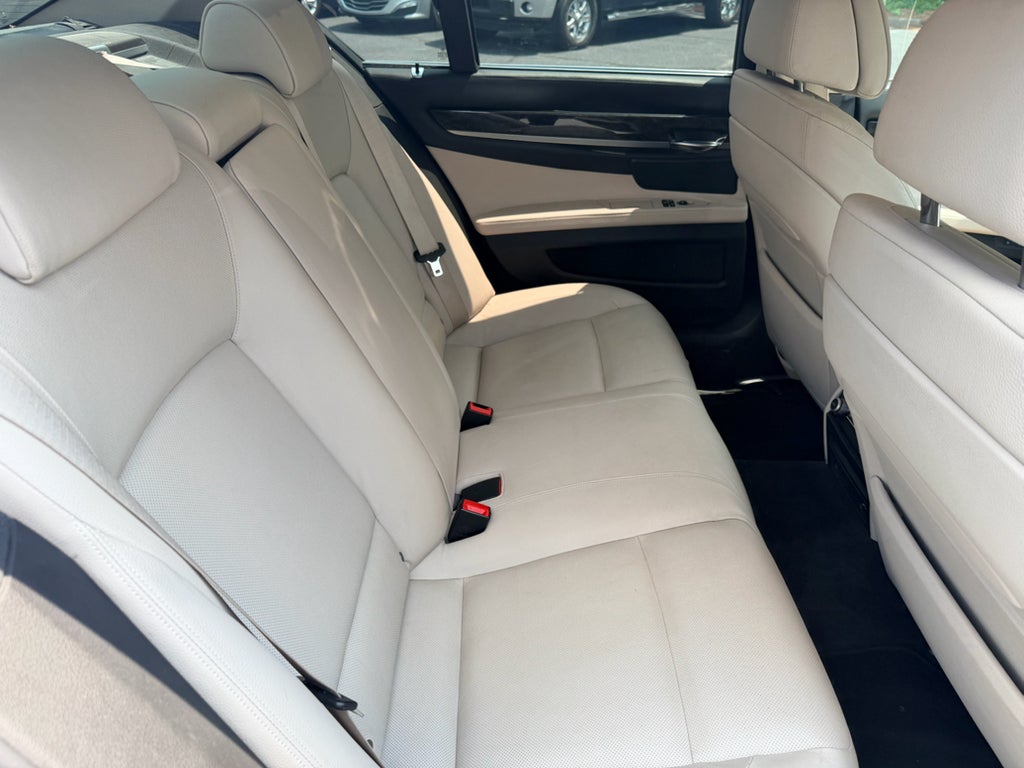 2012 BMW 7 series 740i