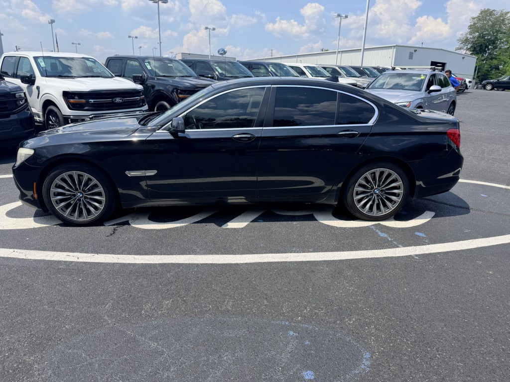2012 BMW 7 series 740i