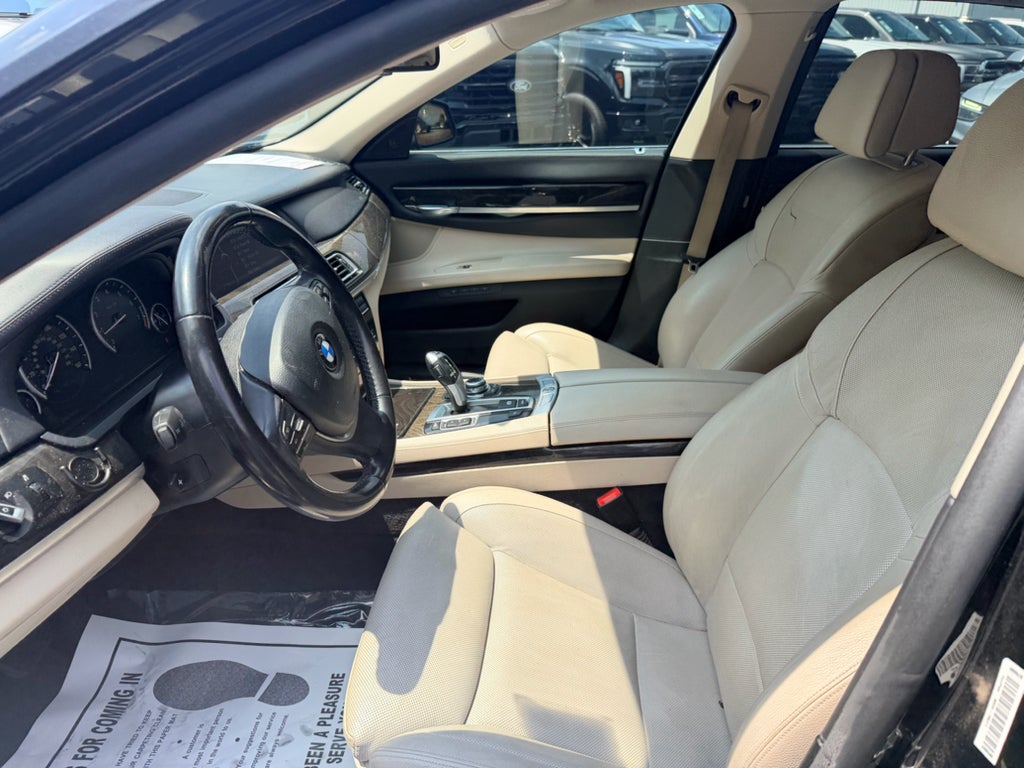 2012 BMW 7 series 740i