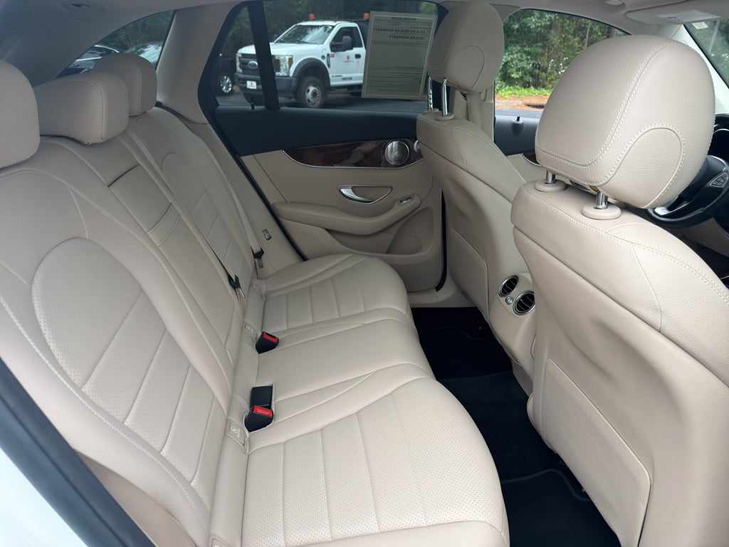 2017 Mercedes-Benz GLC 300