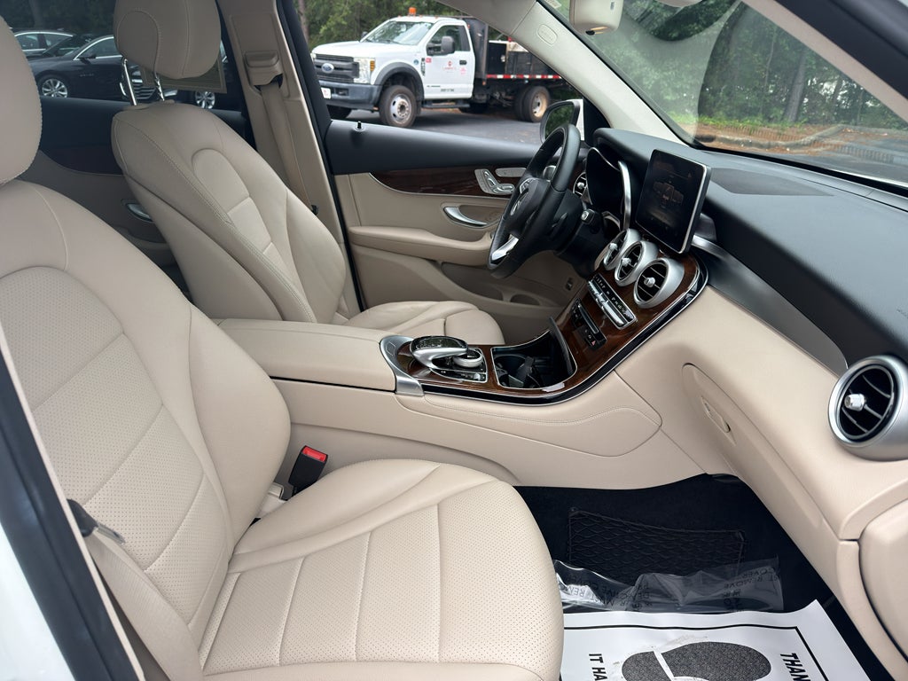 2017 Mercedes-Benz GLC 300