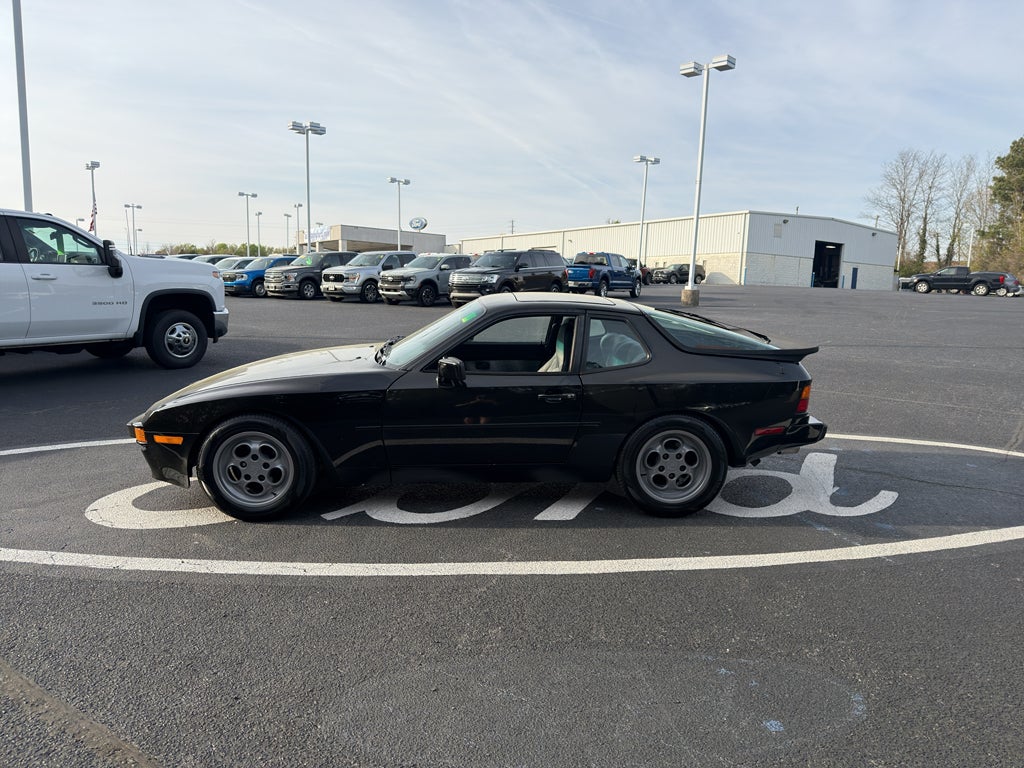 1988 Porsche 944 Base