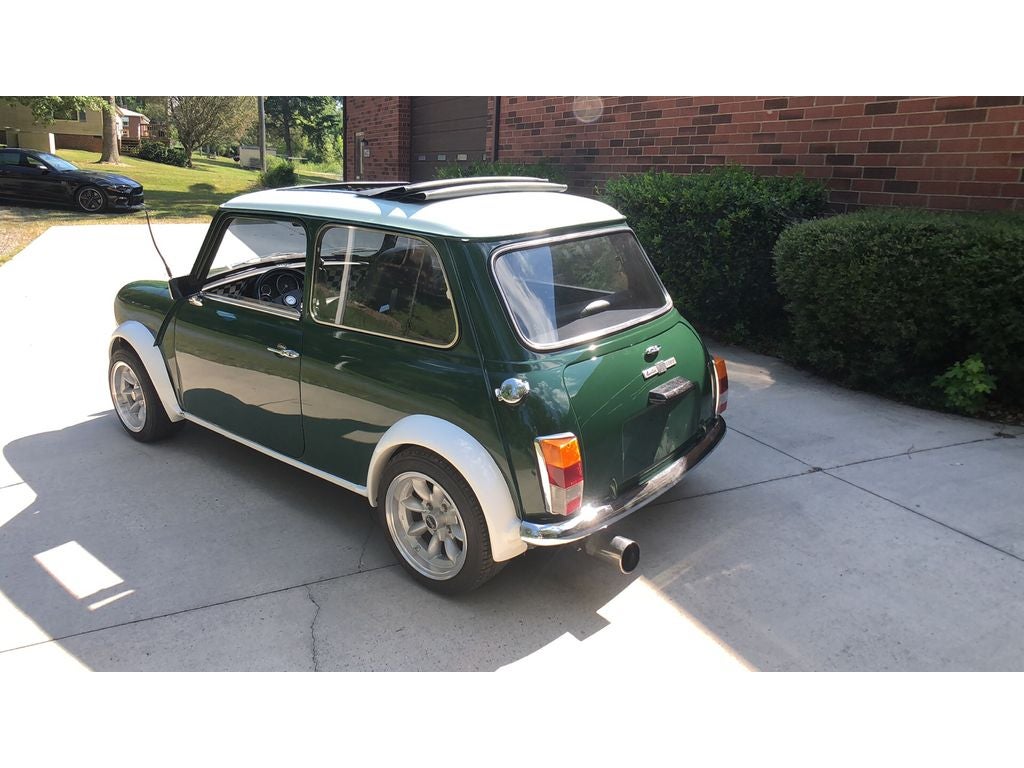 1974 AUSTIN MINI 1000 Base