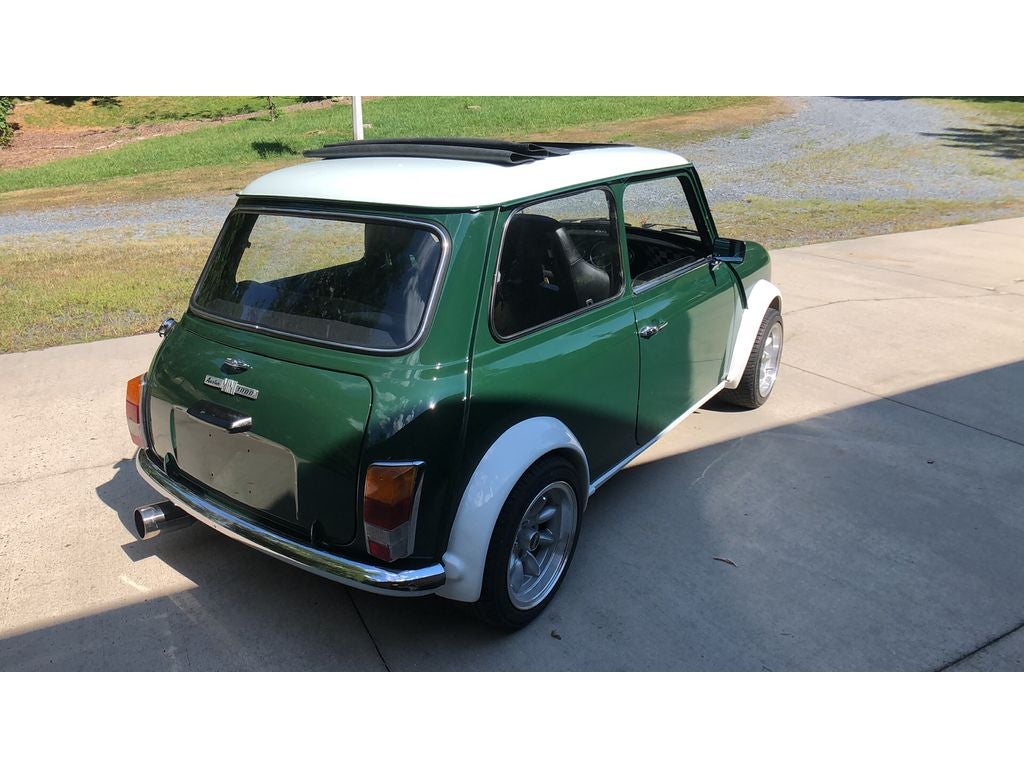 1974 AUSTIN MINI 1000 Base