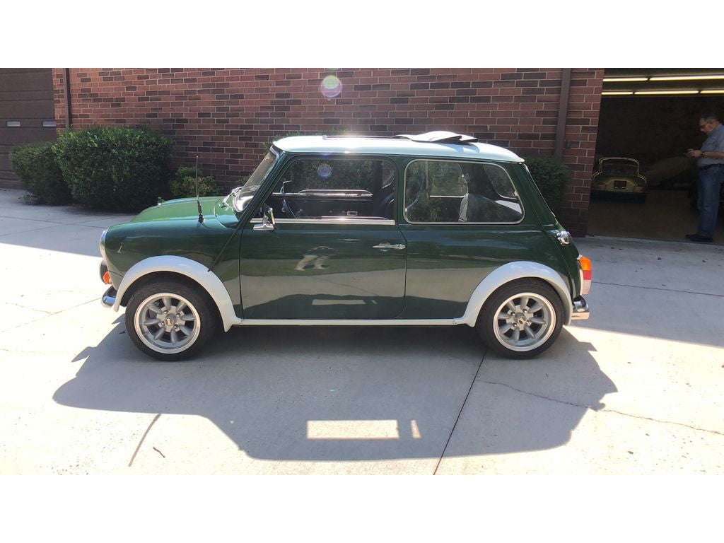 1974 AUSTIN MINI 1000 Base