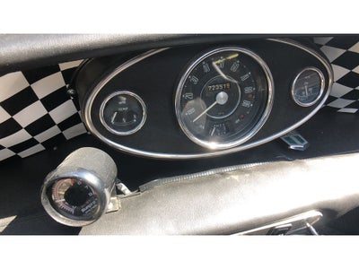 1974 AUSTIN MINI 1000 Base